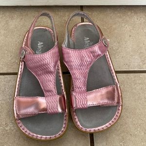 Alegría Velcro sandal’s